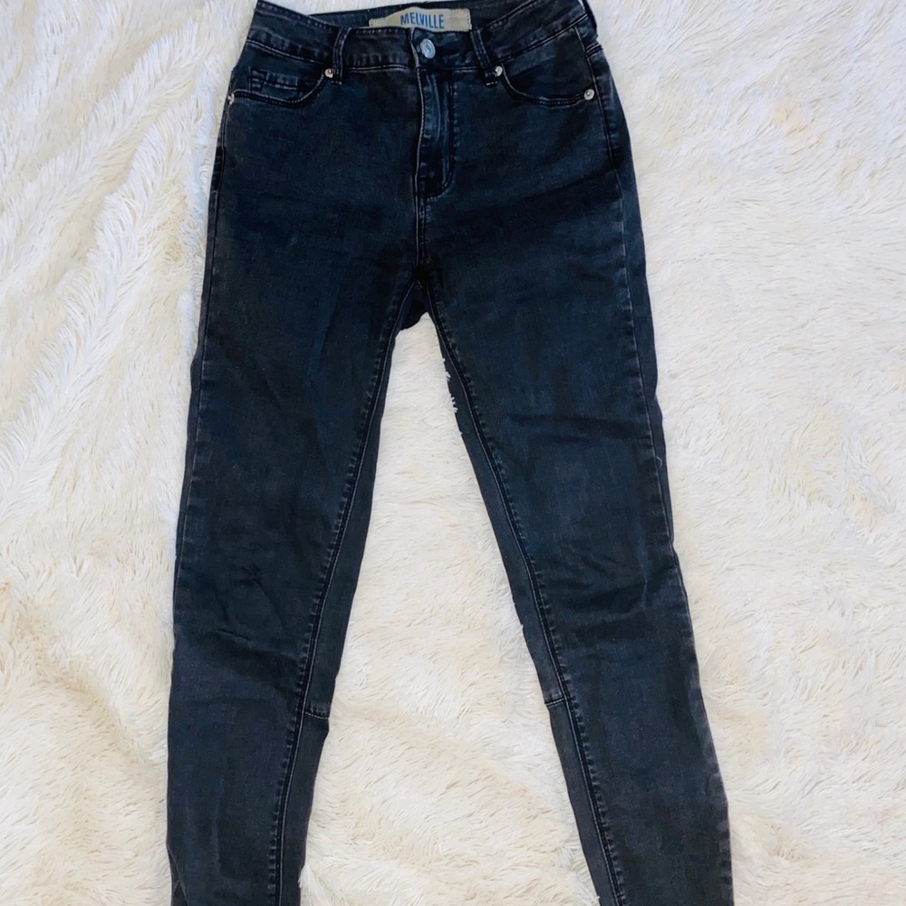 dark grey denim skinny jeans